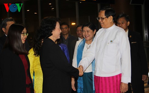 Nguyen Thi Kim Ngan est arrivée au Myanmar - ảnh 1